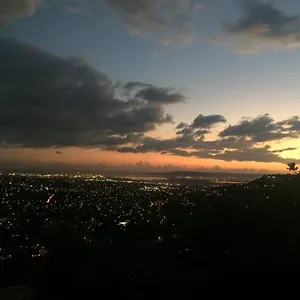 Guest house Hill Retreat -, Kingston